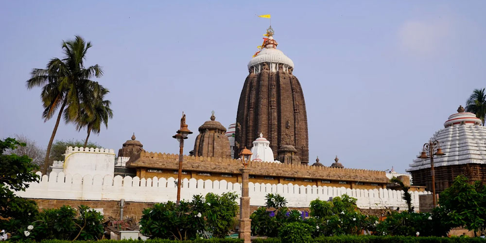 Romantic-Odisha-Honeymoon-Packages-for-Couples-Seeking-Nature-Beaches-and-Memorable-Moments